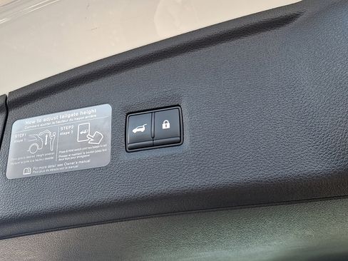 Certified 2023 INFINITI QX55 Luxe w/ Cargo Package image 29