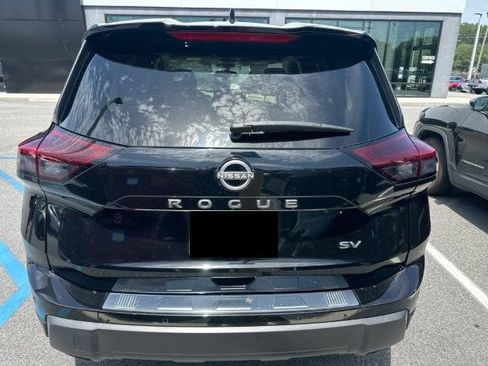 Used 2024 Nissan Rogue SV FWD image 5