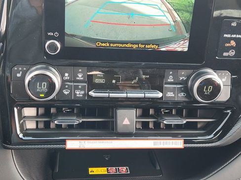 New 2026 Toyota Highlander XSE image 14