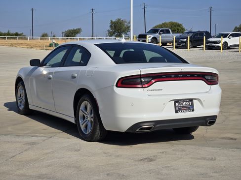 Used 2023 Dodge Charger SXT RWD image 6