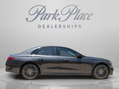 Used 2025 Mercedes-Benz E 350 Sedan image 6