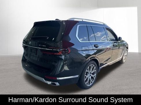 Used 2025 BMW X7 xDrive40i AWD/4WD image 9