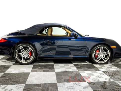 Used 2009 Porsche 911 Carrera S RWD image 8