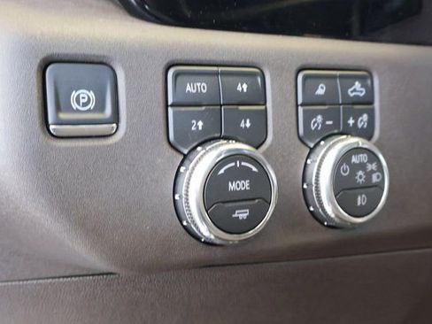 New 2026 GMC Sierra 2500 SLT w/ SLT Premium Package image 23