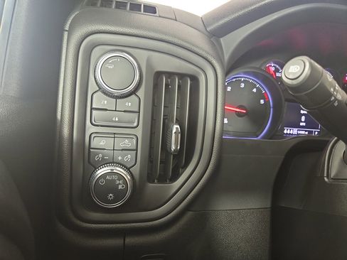 Certified 2025 GMC Sierra 3500 Pro AWD/4WD image 28