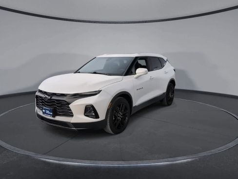 Used 2022 Chevrolet Blazer Premier image 3