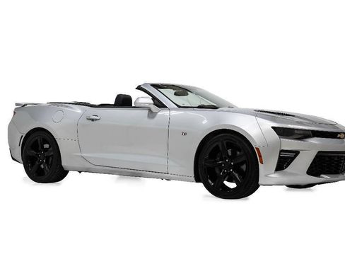 Used 2017 Chevrolet Camaro SS RWD image 1