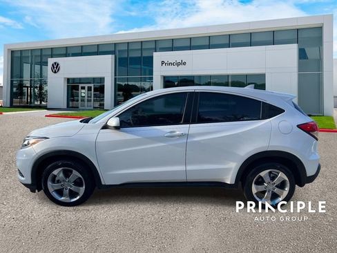 Used 2020 Honda HR-V LX image 6