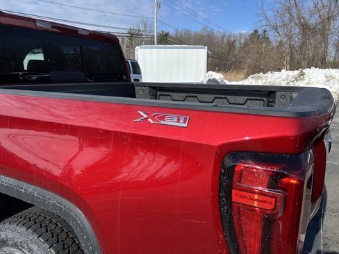 New 2026 GMC Sierra 1500 SLT w/ SLT Premium Plus Package image 6