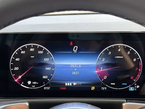 Certified 2026 Mercedes-Benz GLB 250 4MATIC image 32