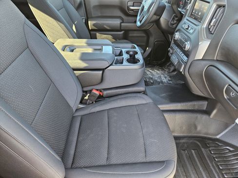 New 2026 GMC Sierra 2500 Pro w/ Convenience Package image 10