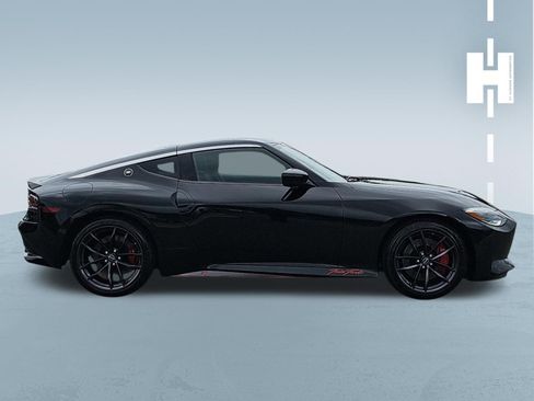 Used 2024 Nissan Z Performance w/ Floor Mat Package RWD image 3