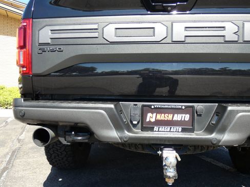 Used 2019 Ford F150 Raptor image 11