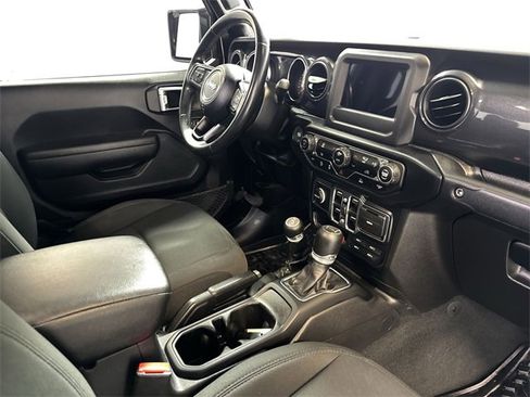 Used 2022 Jeep Gladiator Sport image 25
