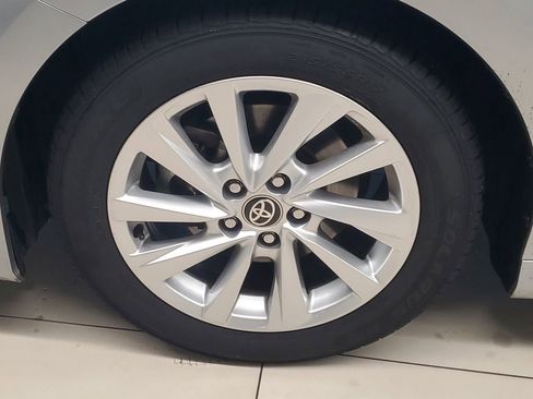 Used 2023 Toyota Camry LE image 4