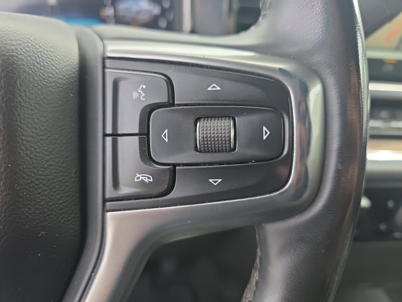 Used 2023 Chevrolet Silverado 1500 RST w/ Max Trailering Package AWD/4WD image 16