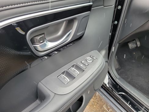 Certified 2025 Acura ADX FWD image 18