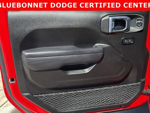 Used 2024 Jeep Wrangler Sport S image 13