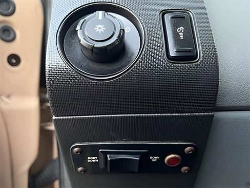 Used 2013 Ford F450 XL w/ Snow Plow Prep Pkg image 13