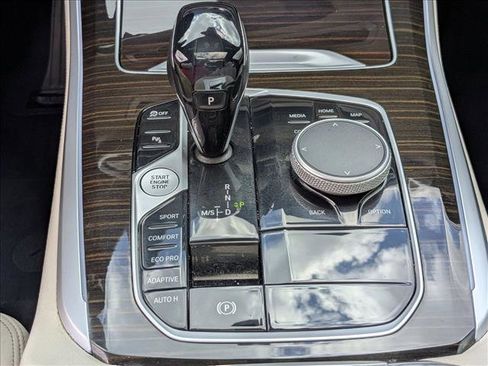 Used 2021 BMW X5 sDrive40i w/ Convenience Package RWD image 12