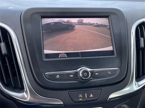 Used 2023 Chevrolet Equinox LT image 17