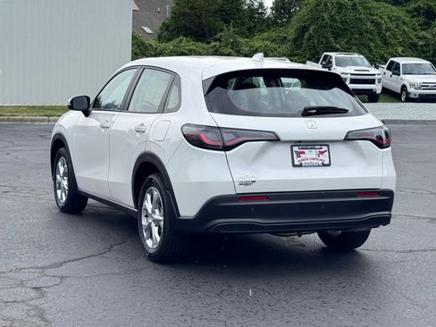 Used 2024 Honda HR-V LX image 14