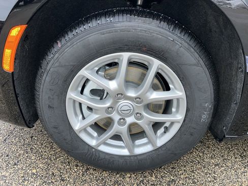 New 2026 Chrysler Pacifica Select image 42