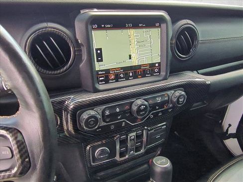 Used 2021 Jeep Wrangler Unlimited Sahara AWD/4WD image 15