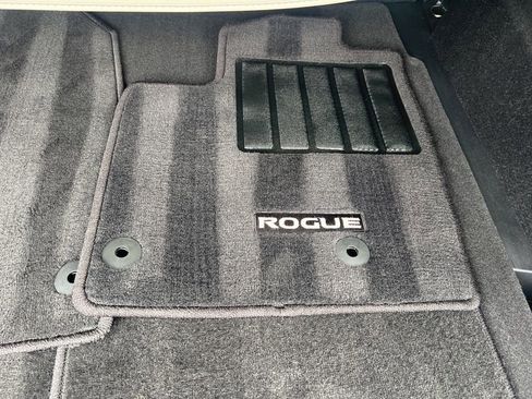 Certified 2026 Nissan Rogue SV w/ SV Premium Package image 13