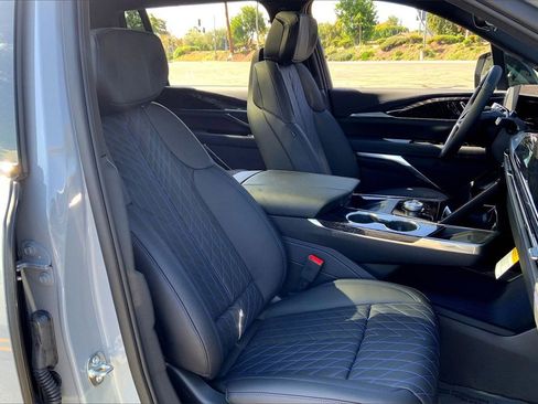 New 2026 Cadillac Escalade IQL Luxury image 36