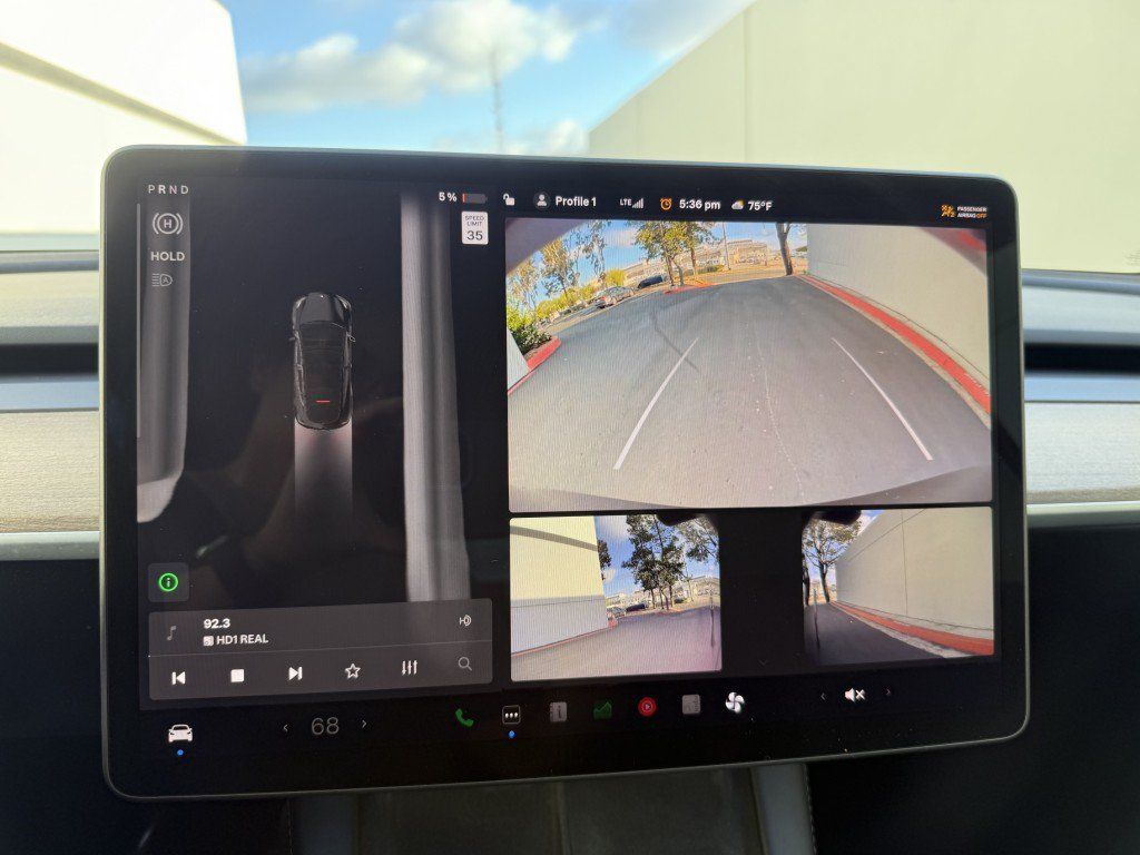 Used 2023 Tesla Model Y AWD image 18