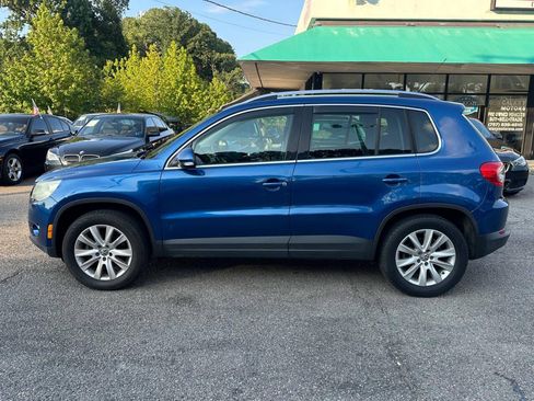 Used 2009 Volkswagen Tiguan SE AWD/4WD image 6