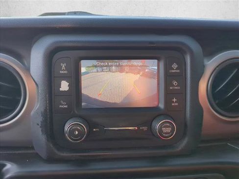 Used 2020 Jeep Wrangler Unlimited Sport S AWD/4WD image 19
