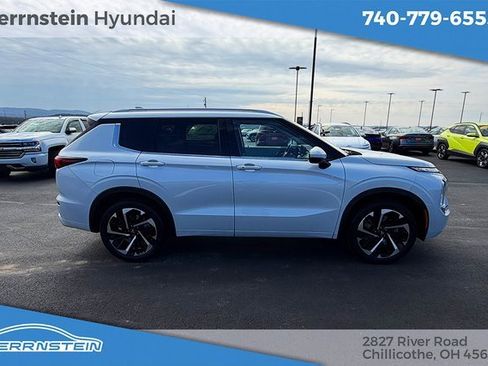 Used 2022 Mitsubishi Outlander SEL image 28
