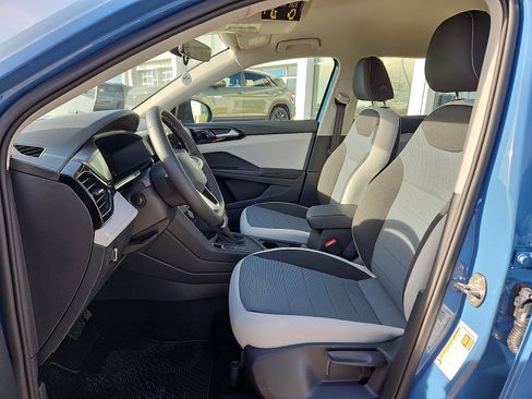 New 2026 Volkswagen Taos S image 10