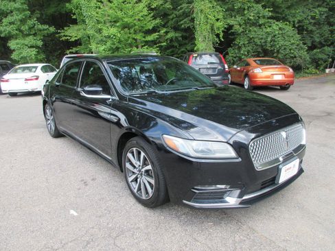 Used 2018 Lincoln Continental AWD w/ Equipment Group 500A image 3
