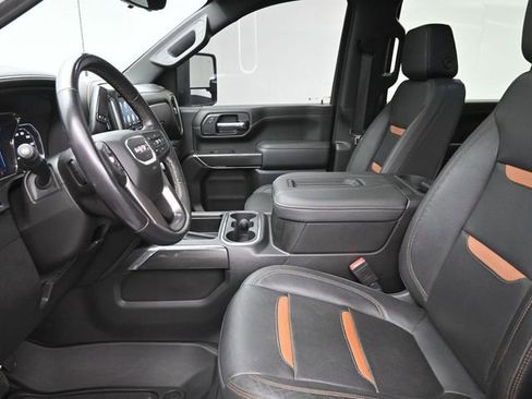 Used 2021 GMC Sierra 2500 AT4 w/ AT4 Premium Plus Package image 16