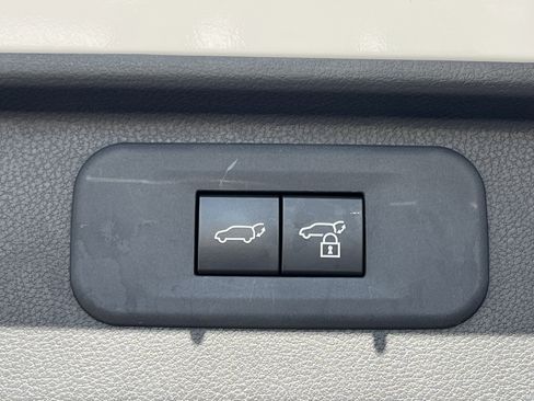 Used 2024 Toyota Grand Highlander Limited image 31