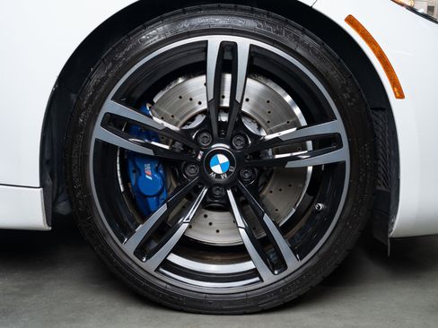 Used 2016 BMW M2 image 21