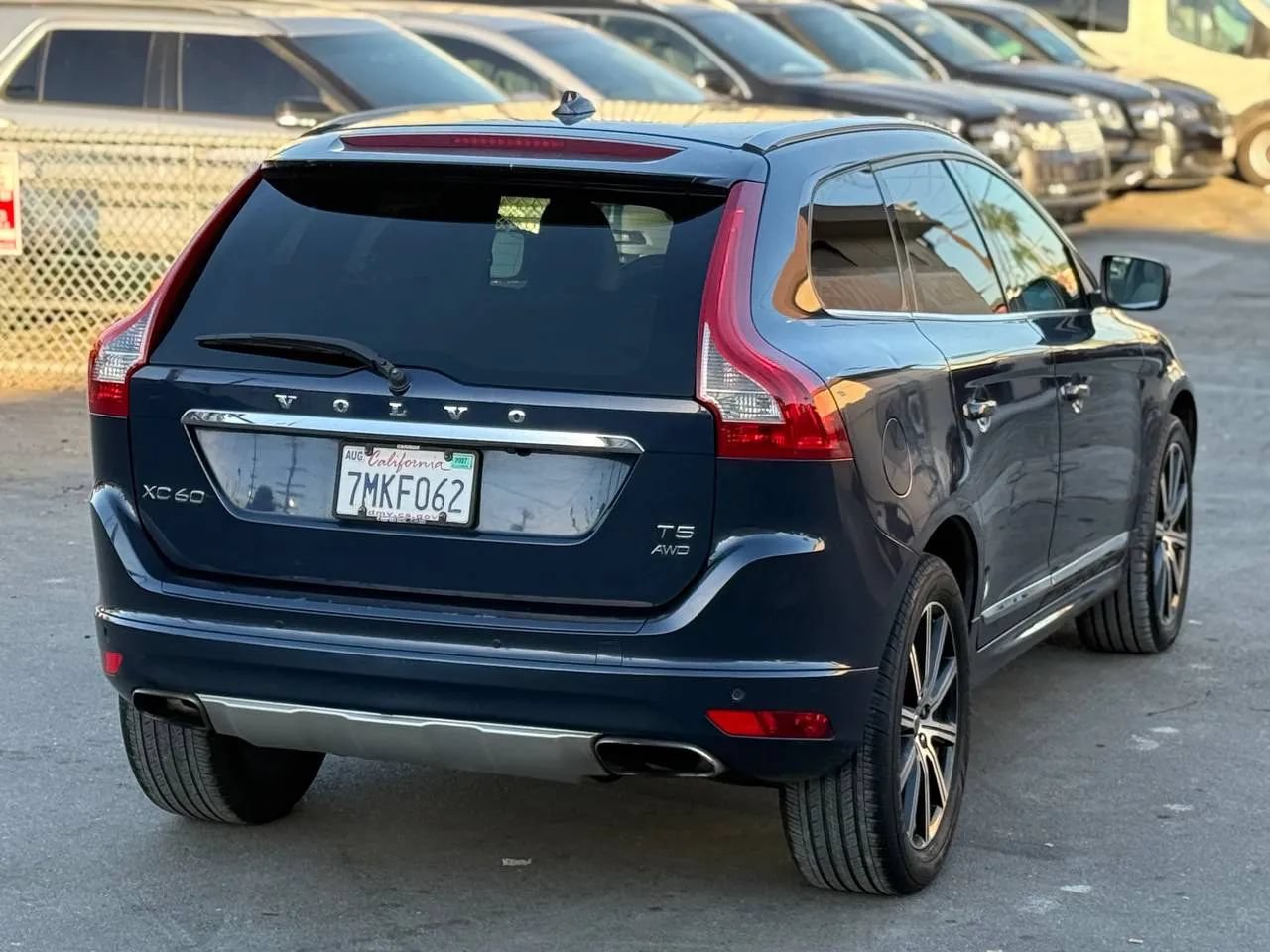 Used 2015 Volvo XC60 T5 AWD/4WD image 19
