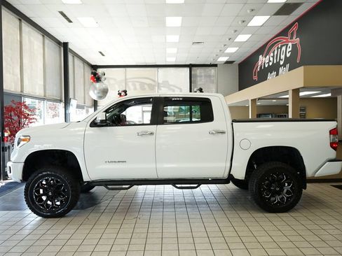 Used 2018 Toyota Tundra Limited w/ Limited Premium Package AWD/4WD image 3