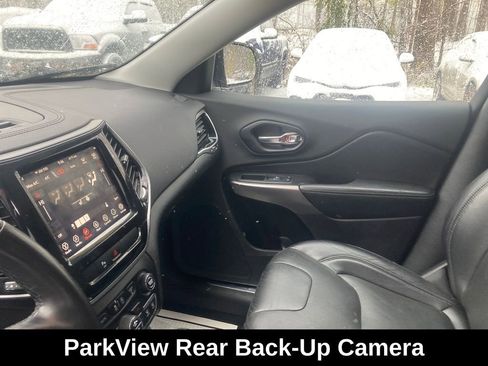 Used 2019 Jeep Cherokee Limited image 14