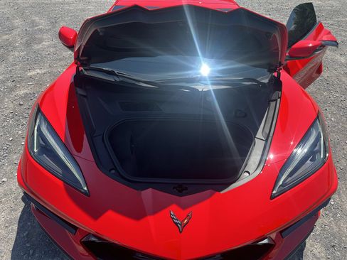 Used 2021 Chevrolet Corvette Stingray Preferred Cpe w/ Z51 Performance Package RWD image 24