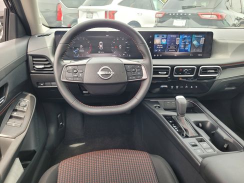 Used 2026 Nissan Sentra SR w/ Floor Mat Package FWD image 18