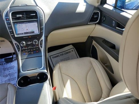 Certified 2020 Lincoln Nautilus Reserve image 14