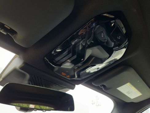 Used 2025 BMW X3 xDrive30i w/ Convenience Package image 20