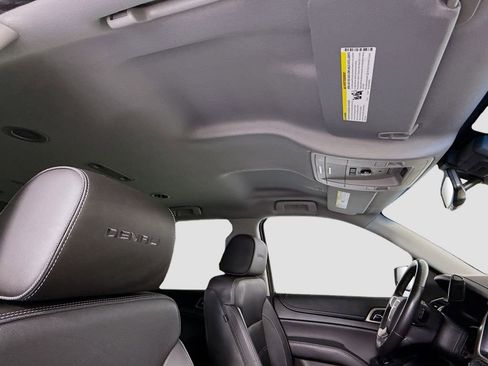 Used 2018 GMC Yukon Denali image 19