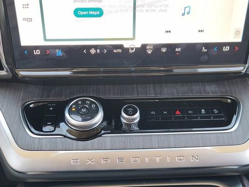 New 2026 Ford Expedition Max Platinum image 14