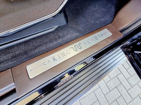 Used 2024 Ford F150 King Ranch w/ FX4 Off-Road Package image 34