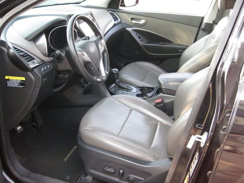 Used 2013 Hyundai Santa Fe Sport w/ Technology Pkg FWD image 12